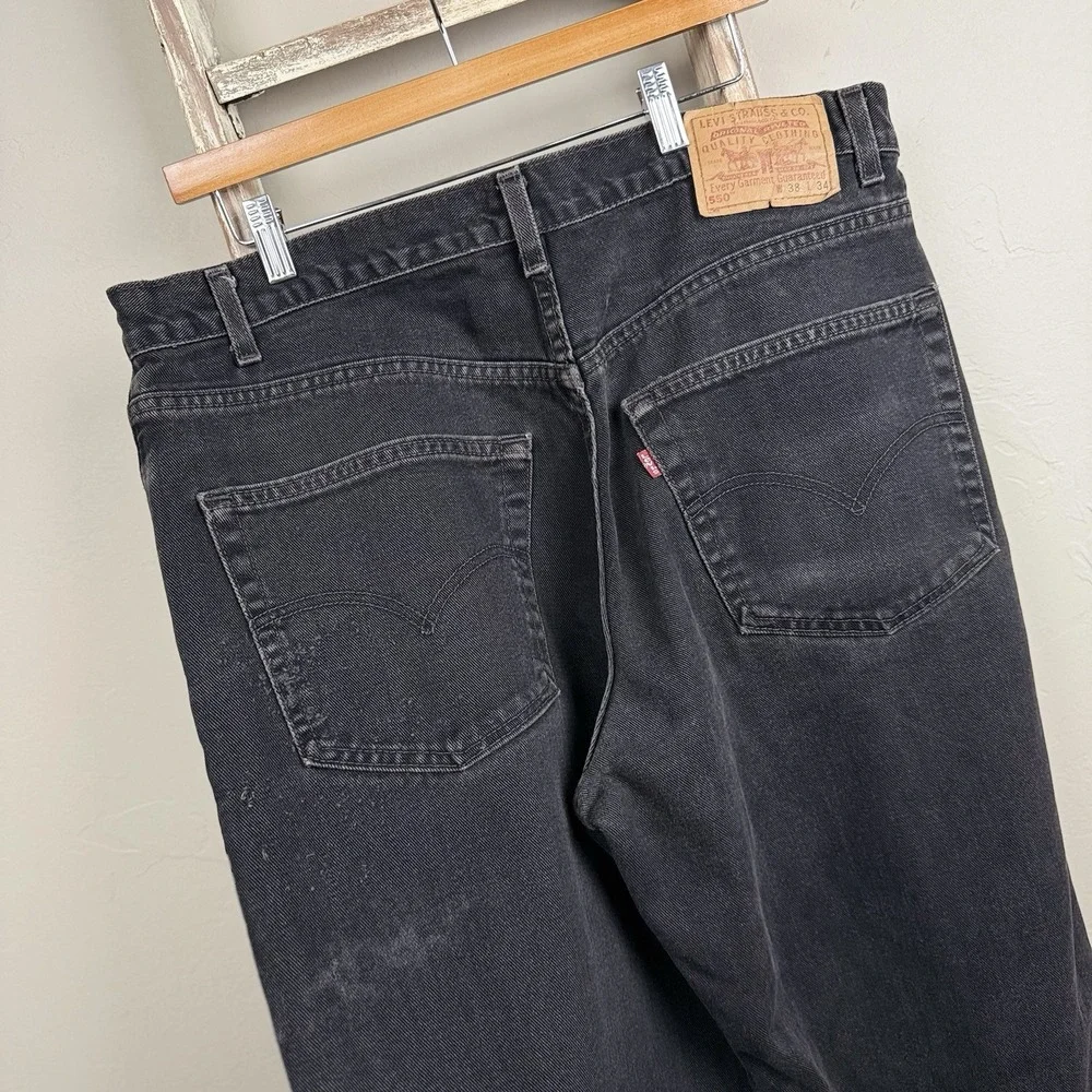 Vintage 2000 Levi 550 Relax Fit Black‎ Denim Jeans size 38x32.5